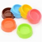 gamelle plastique colorée pour chien et chat