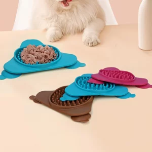 gamelle anti glouton chien triangle pour chiens et chats